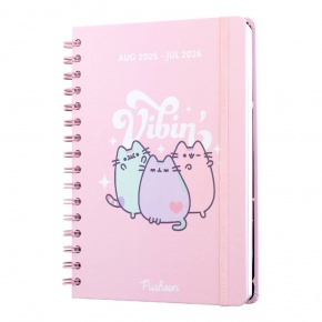 Grupo Erik diáknaptár (A5, angol nyelvű), heti, Pusheen, 2025/2026