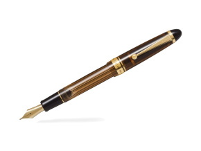 Custom 823 - Barna- Fine Nib - Díszdobozban